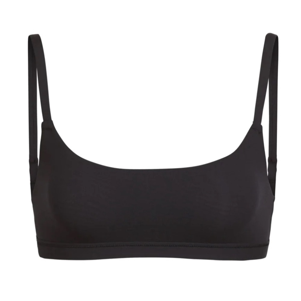 Skims scoop neck bra, brand new in original packaging.